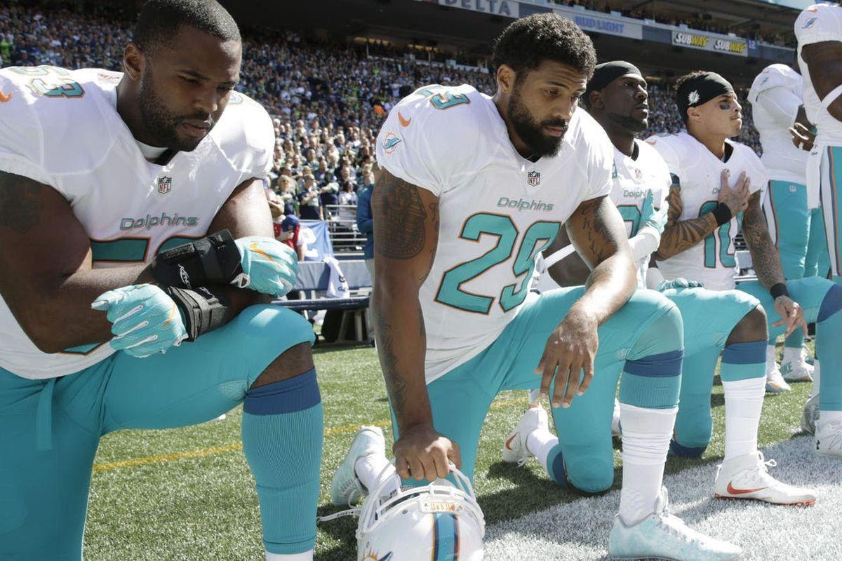 Miami Dolphins to stay in locker rooms during the national anthems