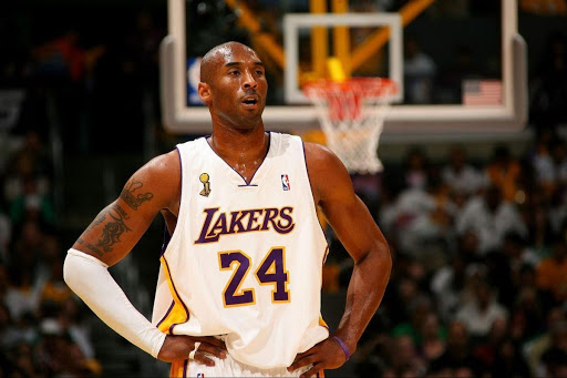 Smithsonian honors Kobe with display of his 2008 NBA Finals jersey
