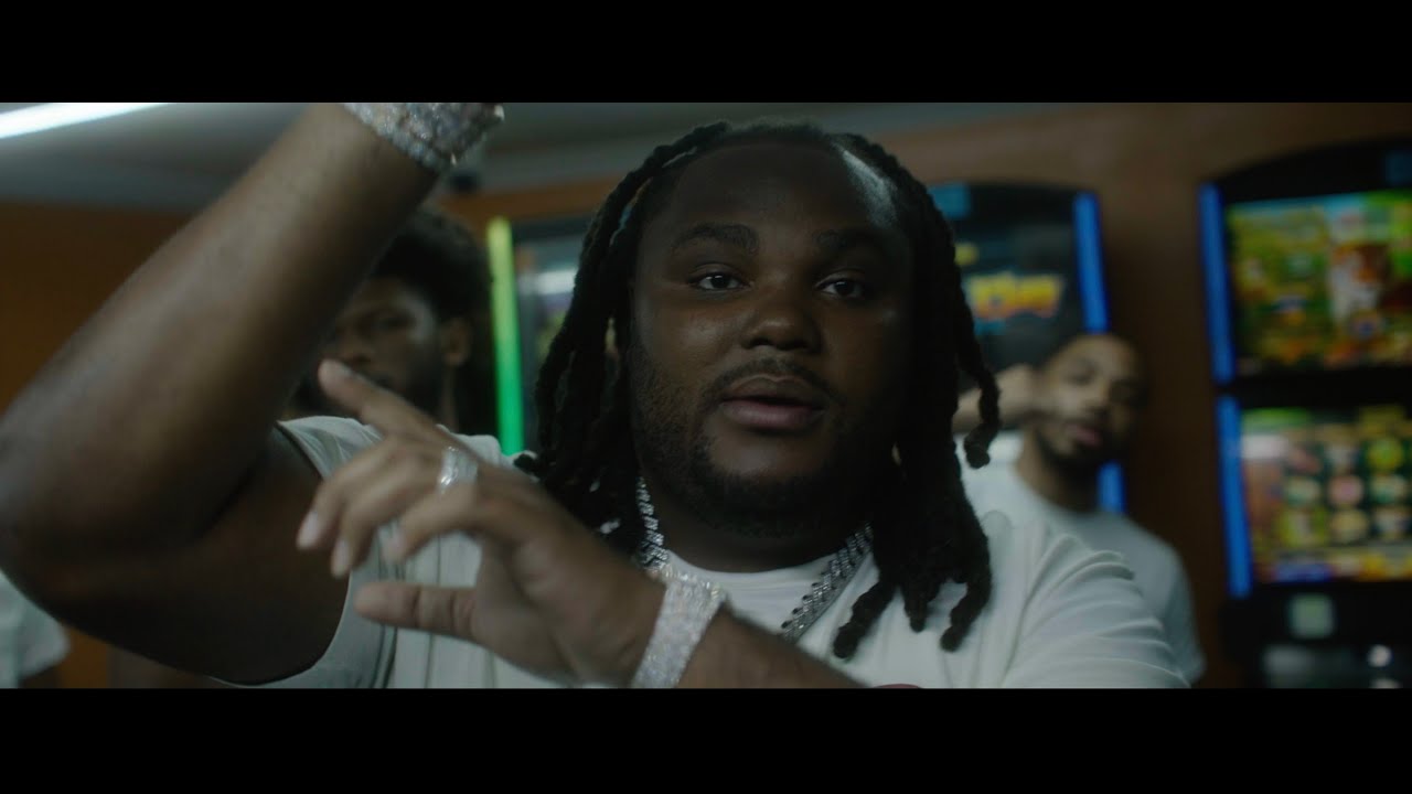 Tee Grizzley introduces a new video in which he tells the story of Jay & Twan