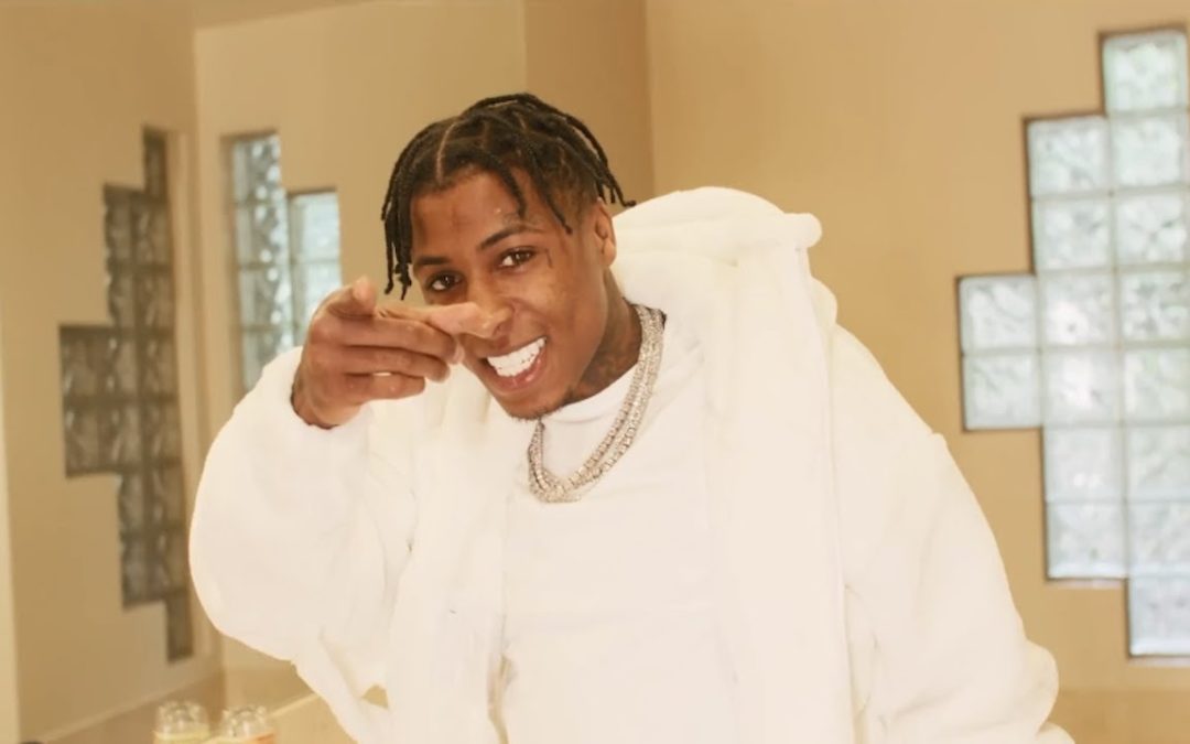 “Give Me a Sign” is the new video released by NBA YoungBoy featuring Quando Rondo