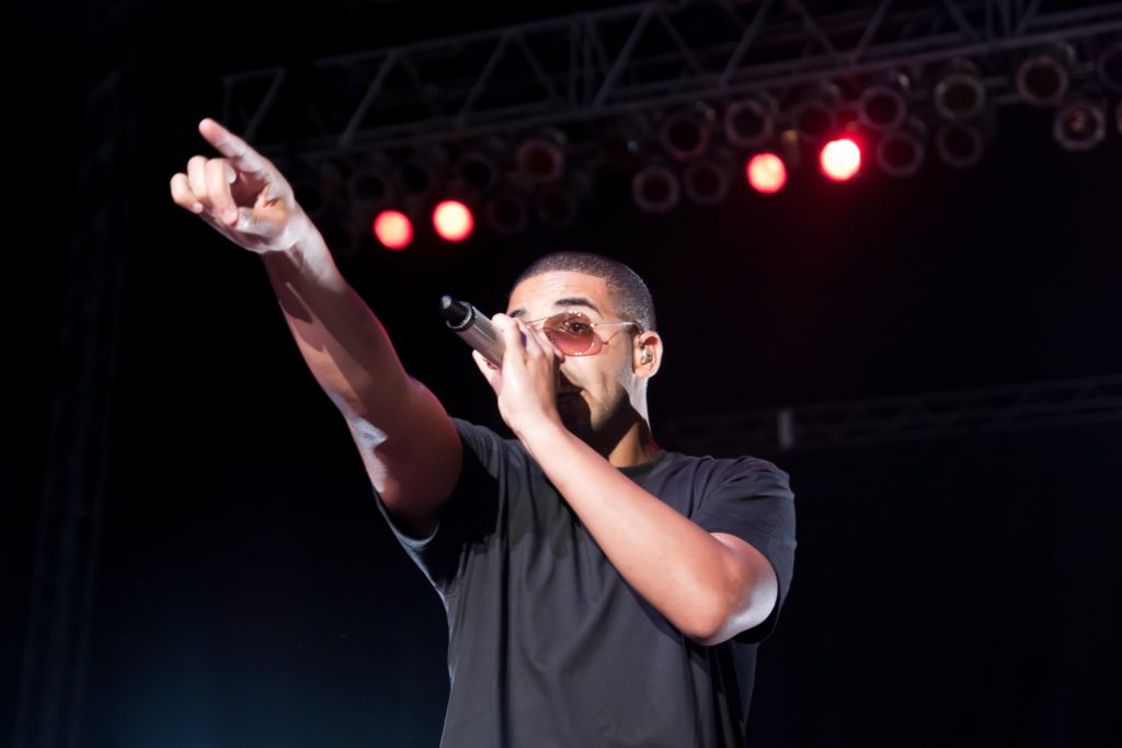 Audience Responds to Drake's Controversial Lyric in 
